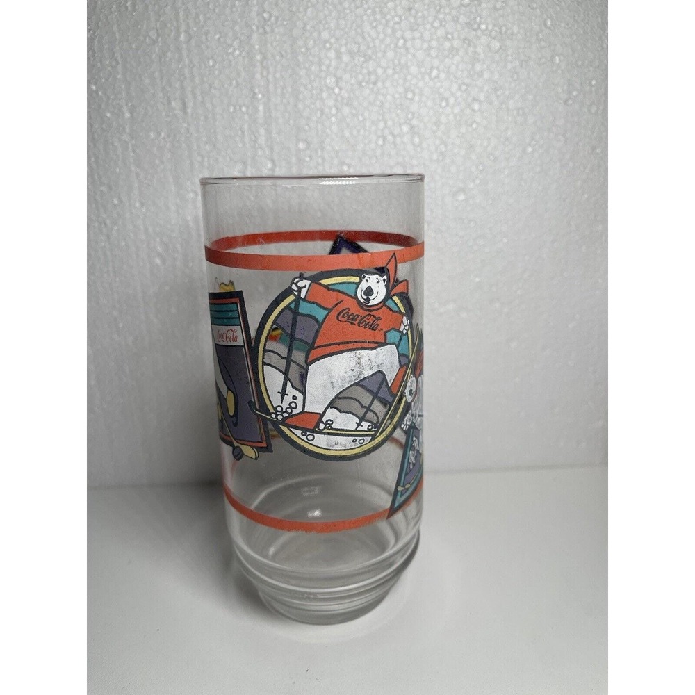 Collectible Coca Cola Drinking Glass 1995 Polar Bear In Winter Sports‎